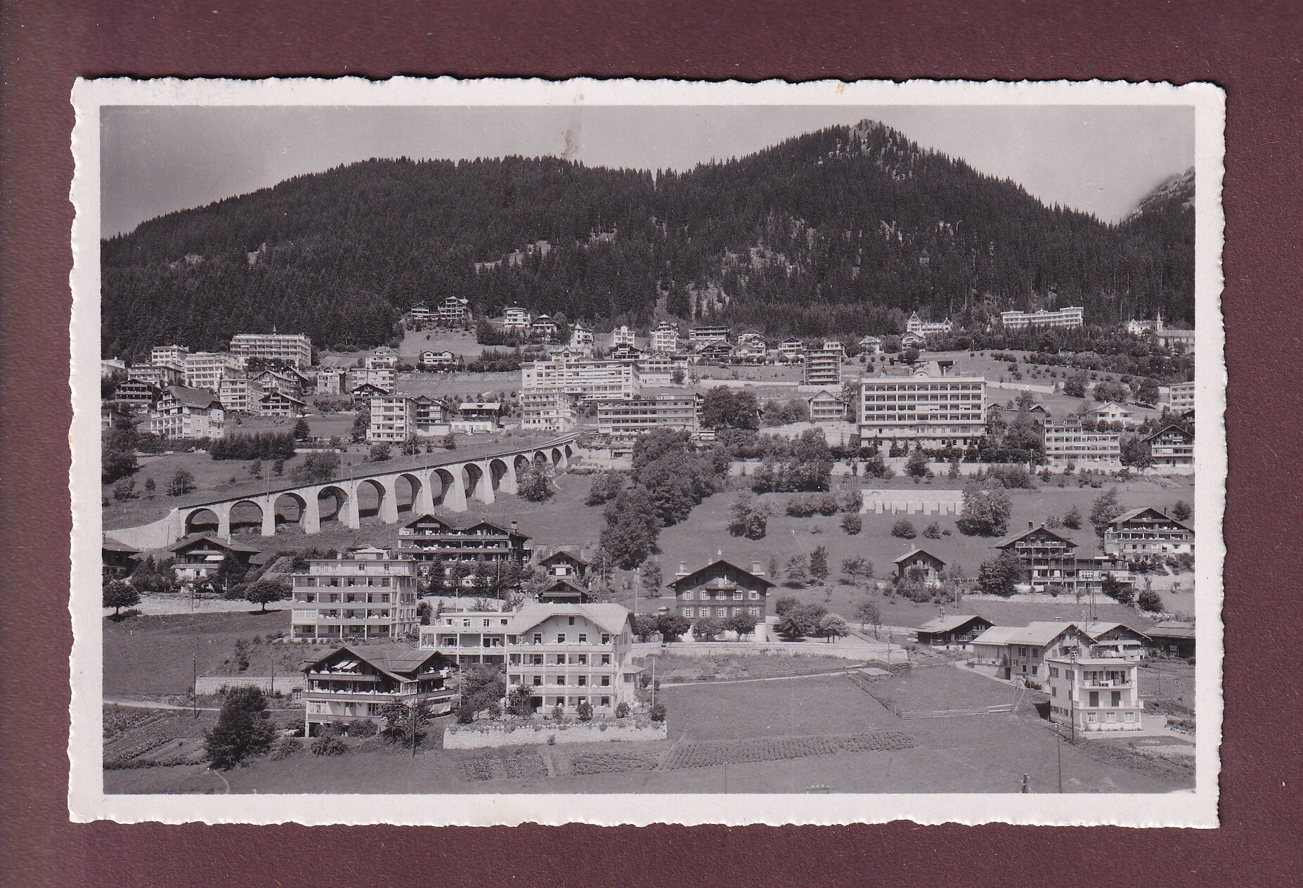 LEYSIN - 1945