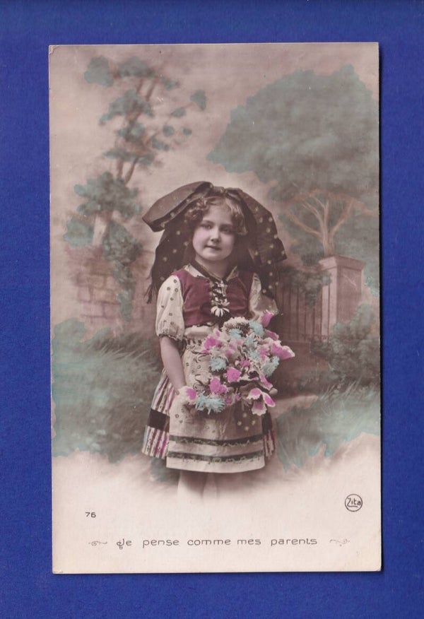 ENFANT - Jeune fille et fleurs