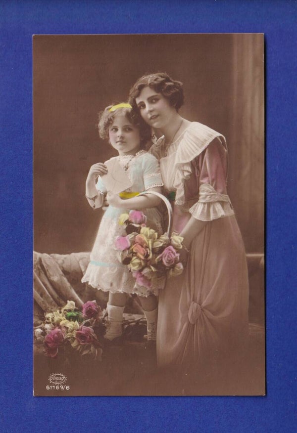 ENFANT - Maman et sa fille - Fleurs