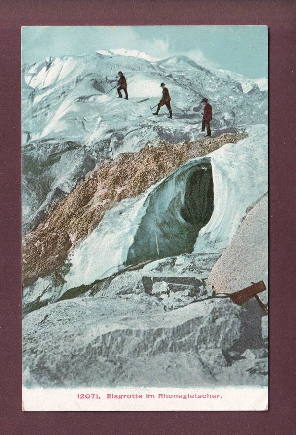 Eisgrotte im RHONEGLETSCHER