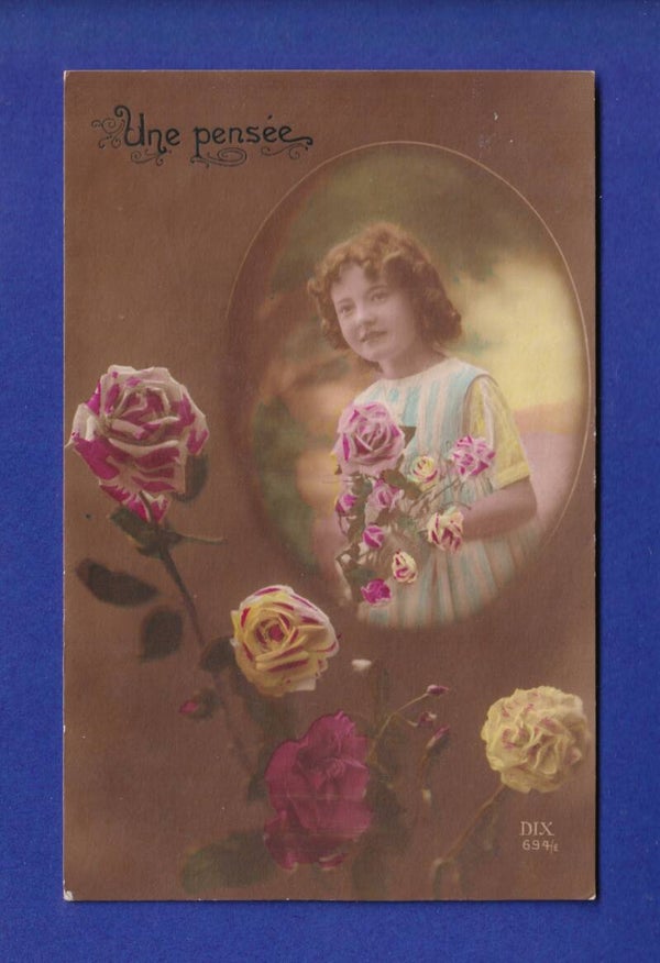 ENFANT - Jeune fille et fleurs - Une pensée