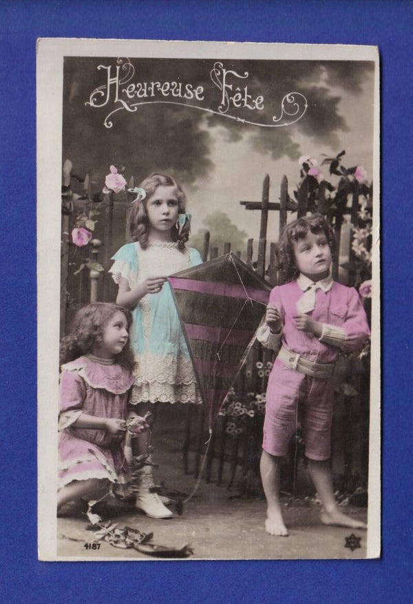 ENFANT - Cerf-volant - Heureuse Fête