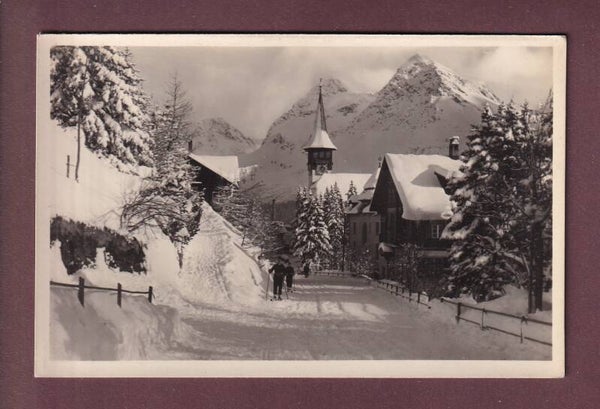 AROSA - Dorfmitte - Skifahrer