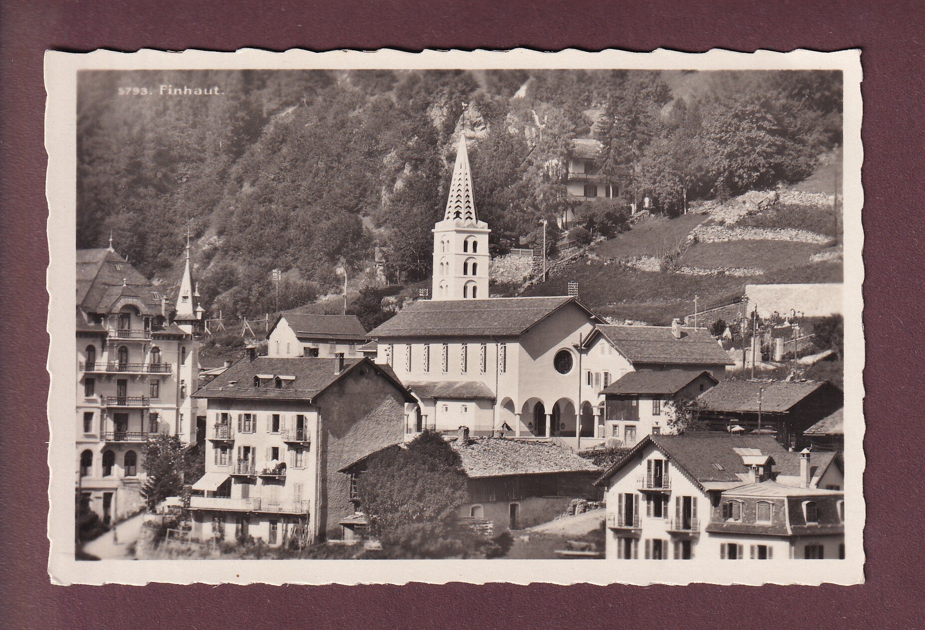 FINHAUT - Partie avec Eglise