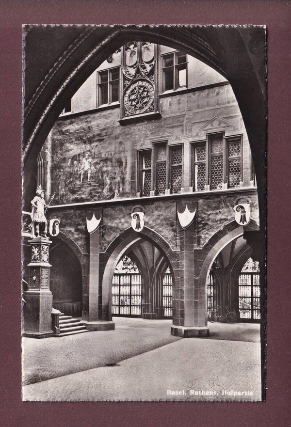 BASEL - Rathaus - Hofpartie