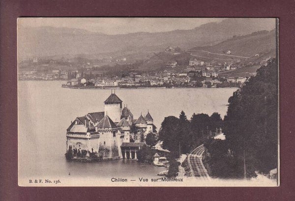 Château de CHILLON - Vue sur Montreux - 1906 // pli //