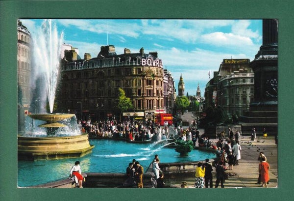 LONDON - Trafalgar Square - 1968