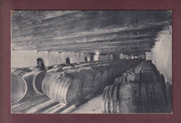 MÔTIERS-TRAVERS - Le Prieuré - Cellier n°1