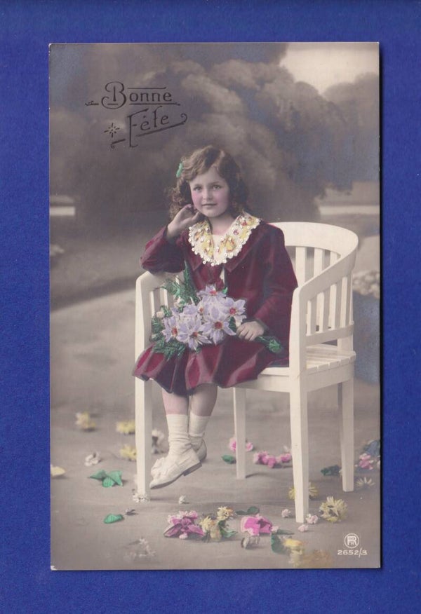 ENFANT - Jeune fille et fleurs - Bonne Fête