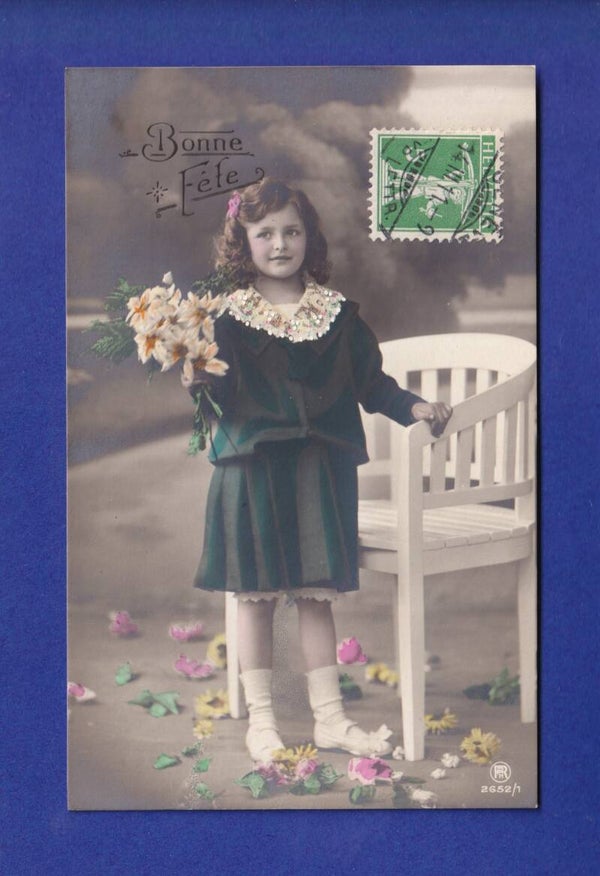 ENFANT - Jeune fille et fleurs - Bonne Fête