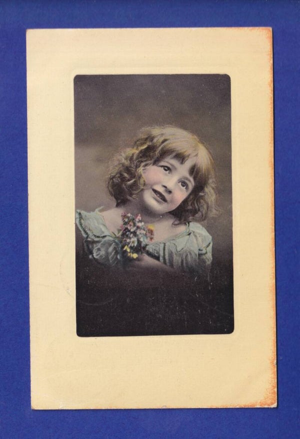 ENFANT - Portrait de jeune fille