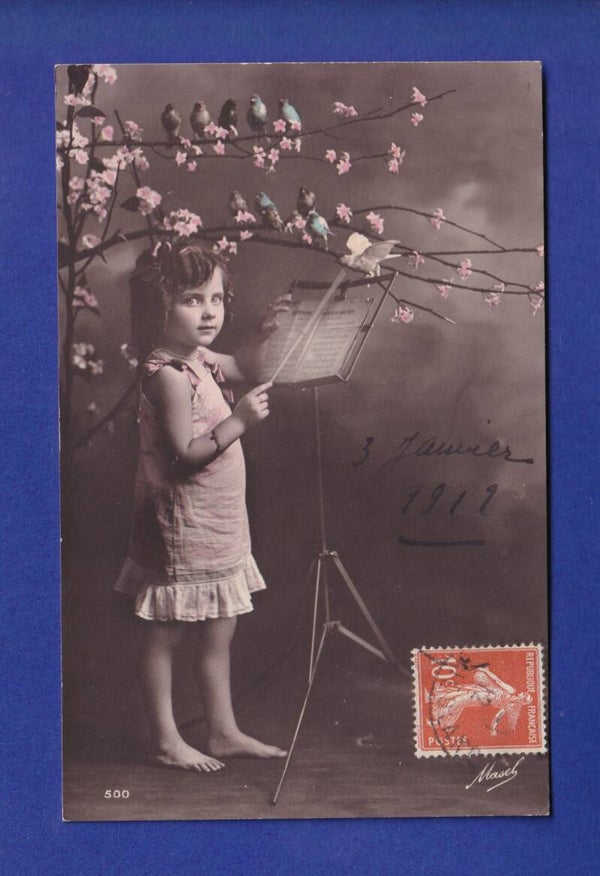 ENFANT - Petite Fille cheffe d'orchestre