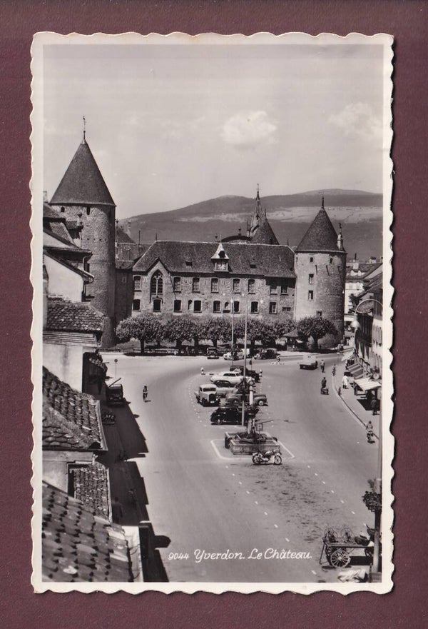 YVERDON - Château - Places de parc // aminci (voir dos) //