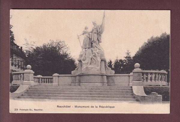 NEUCHÂTEL - Monument de la République