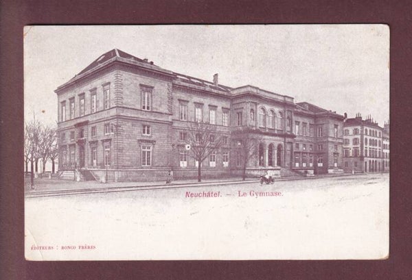 NEUCHÂTEL - Le Gymnase // pli d'angle //