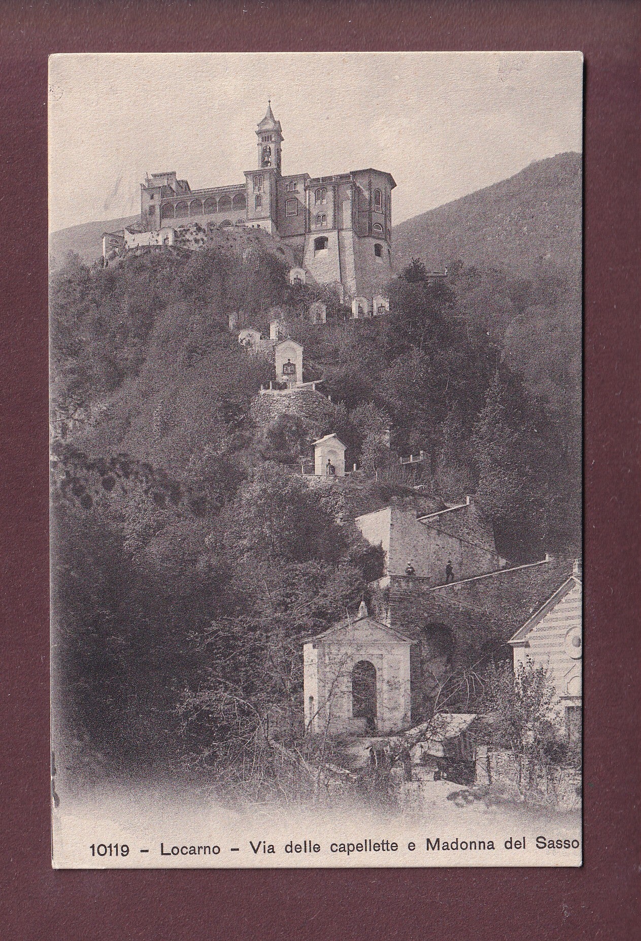 LOCARNO - Via delle capellette e Madonna del Sasso