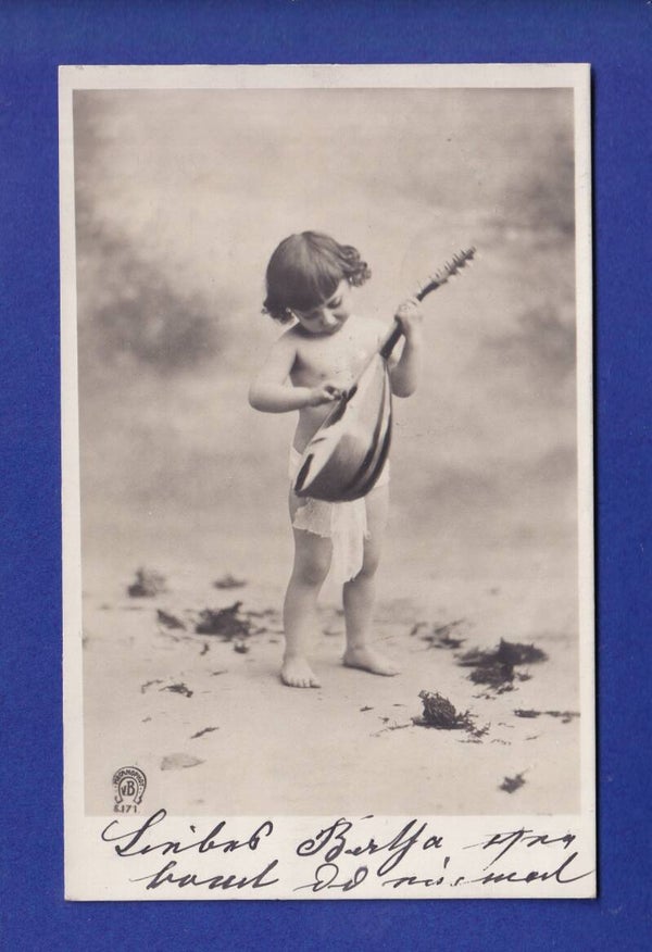 ENFANT - Petit musicien