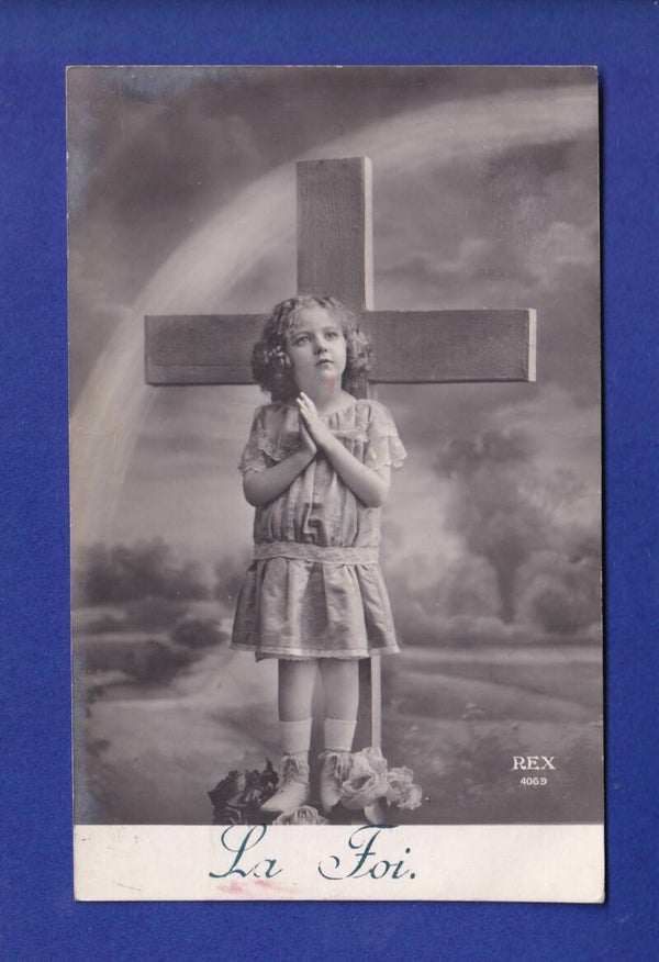 ENFANT - Petite fille qui prie - La Foi
