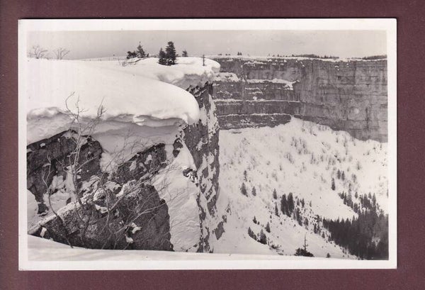 CREUX-DU-VAN sous la neige