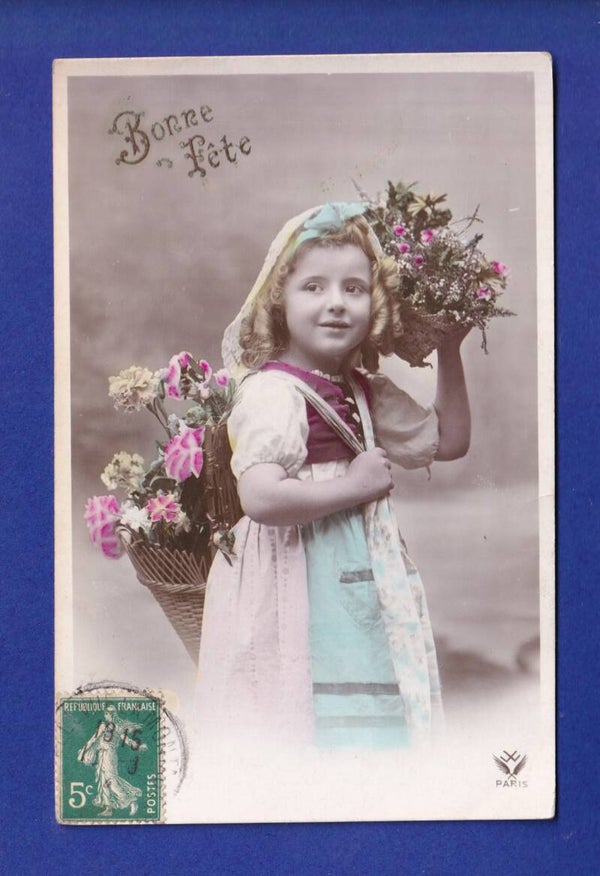 ENFANT - Jeune fille et fleurs