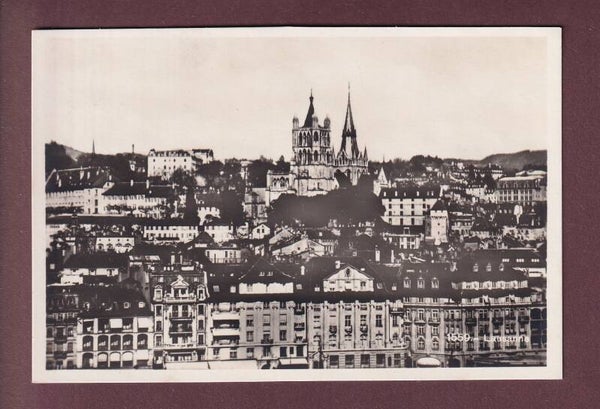 LAUSANNE - Vue partielle avec Cathédrale