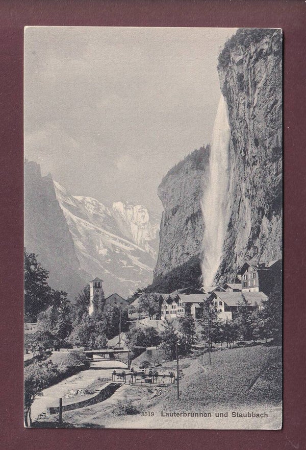LAUTERBRUNNEN - Staubbach