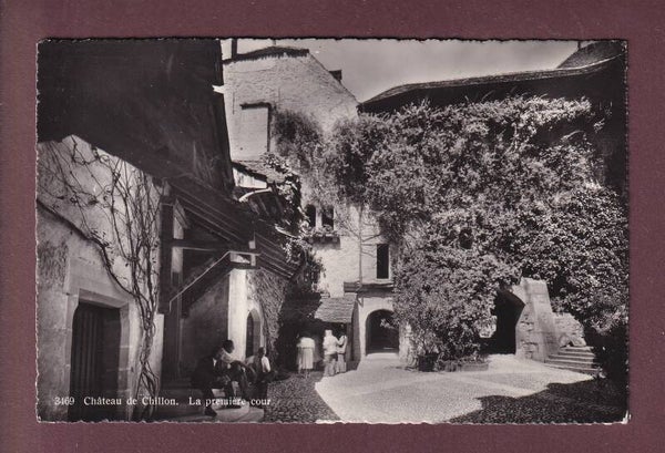 Château de CHILLON - Première Cour - Animé - 1962