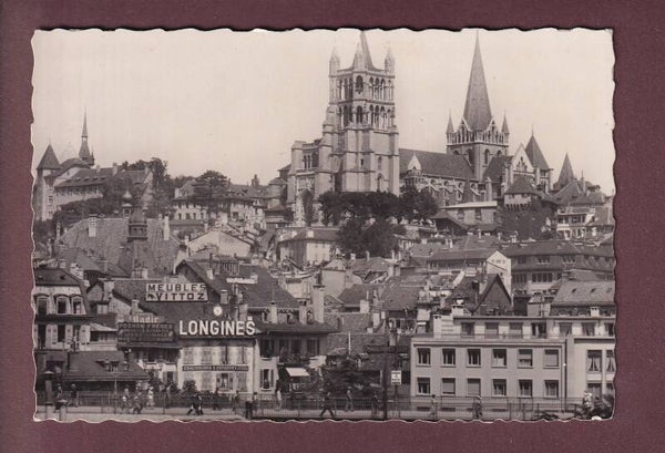 LAUSANNE - La Cathédrale depuis le Grand Pont