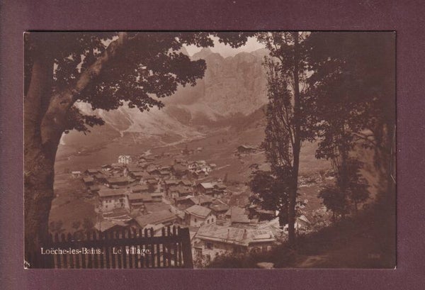 LOECHE-LES-BAINS - Le village - 1920