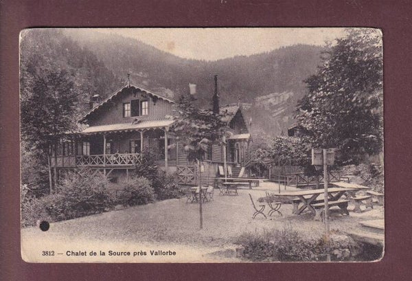 CHALET DE LA SOURCE près Vallorbe // pli //