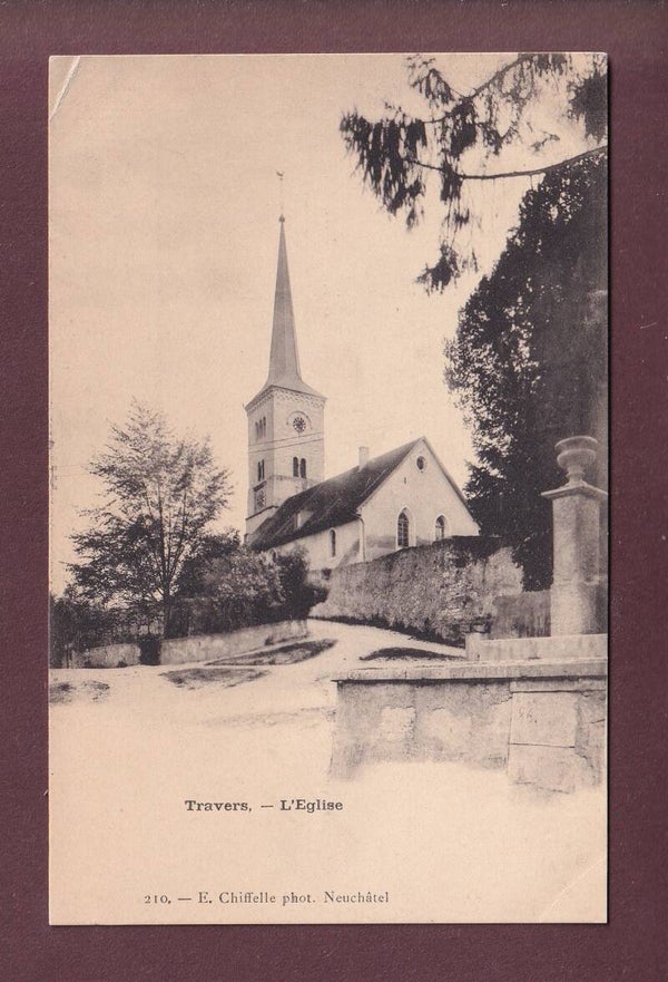 TRAVERS - L'Eglise // plis d'angle //
