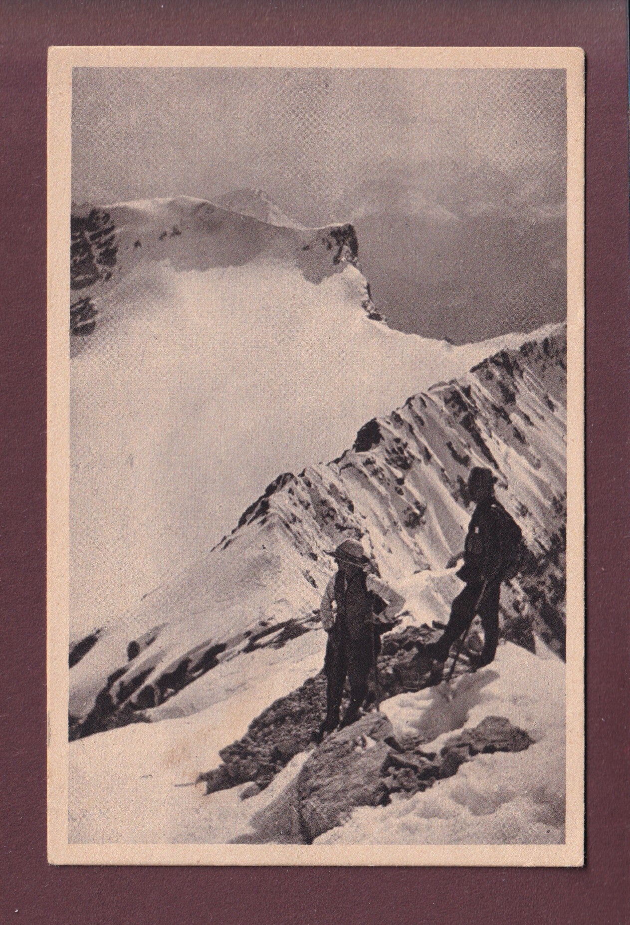 Über dem Ferner - ALPINISTEN