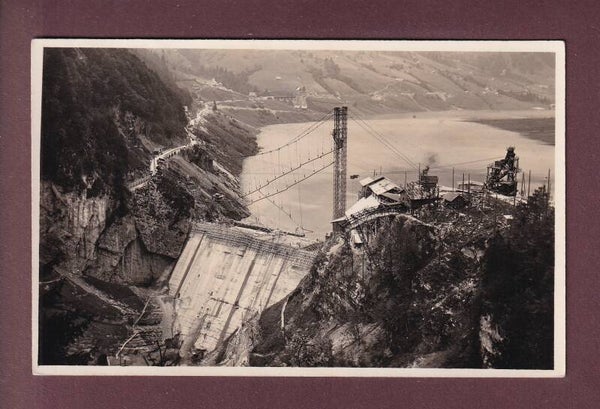 KRAFTWERK WÄGGITHAL - Staumauer - Stausee