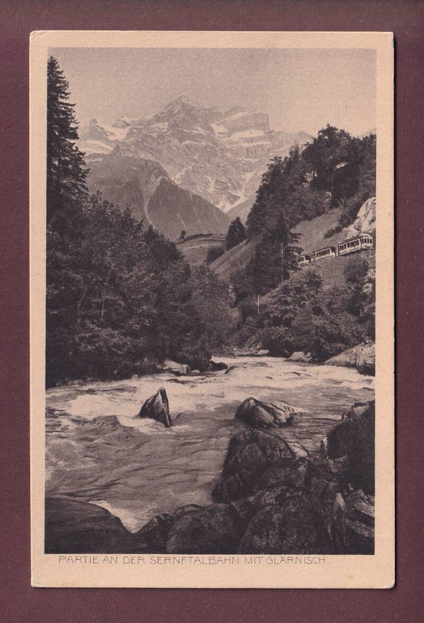 Partie an der SERNFTALBAHN - Glärnisch