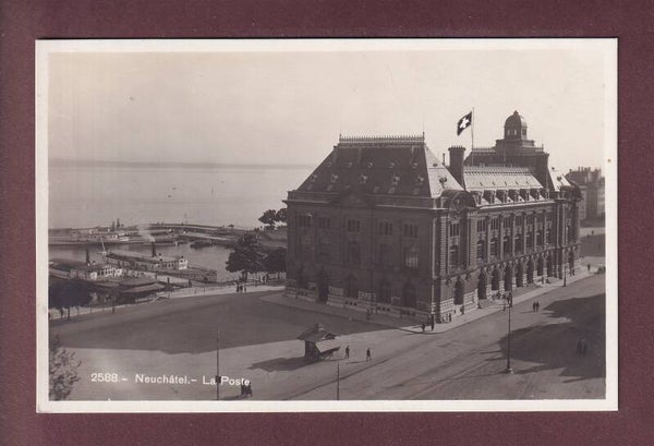 NEUCHÂTEL - Poste et Port - Bateaux