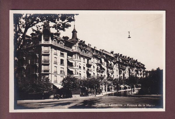 LAUSANNE - Avenue de la Harpe