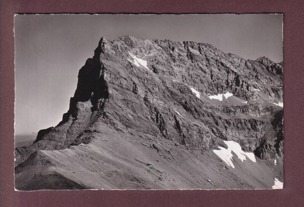 GRAND MUVERAN - 1945