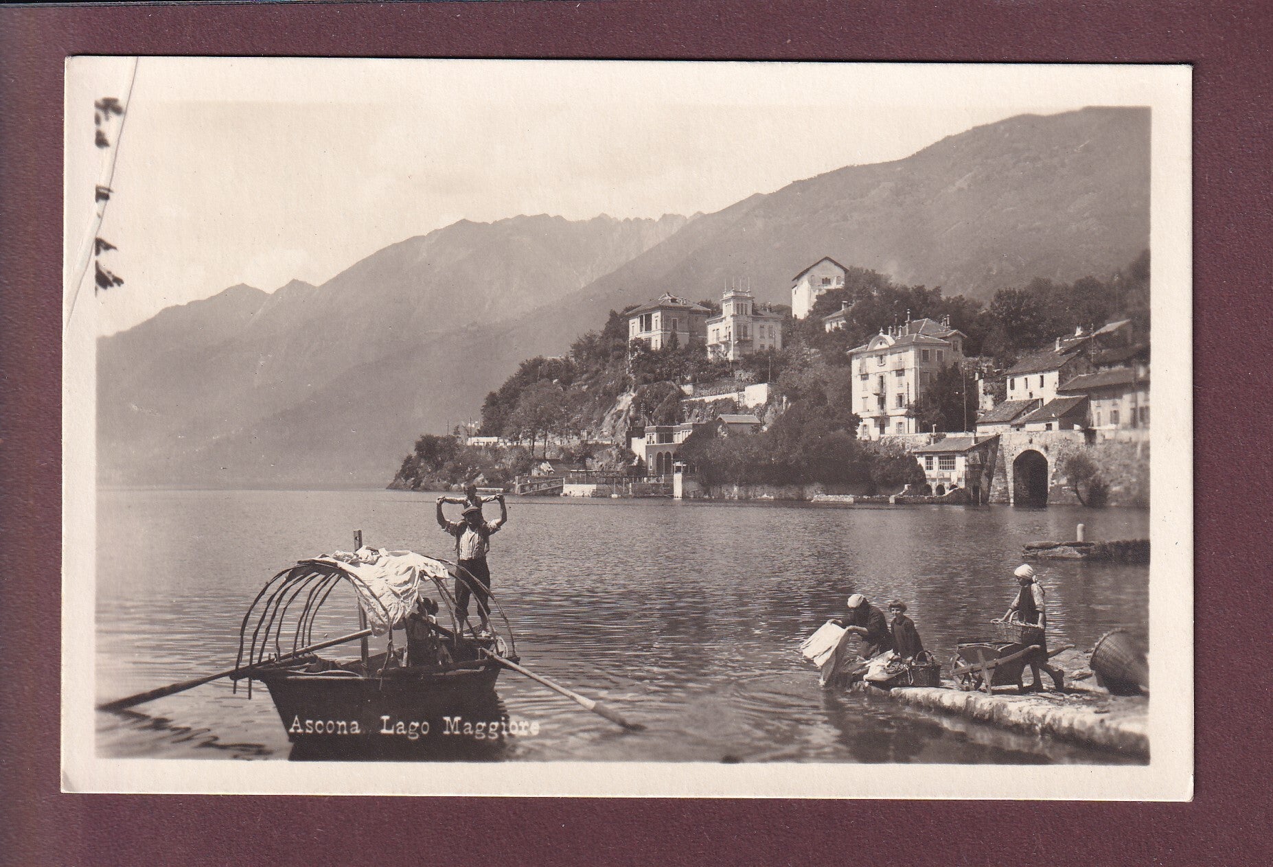 ASCONA - Barca - Lavandaia