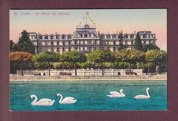 GENEVE - Palais des Nations - Cygnes