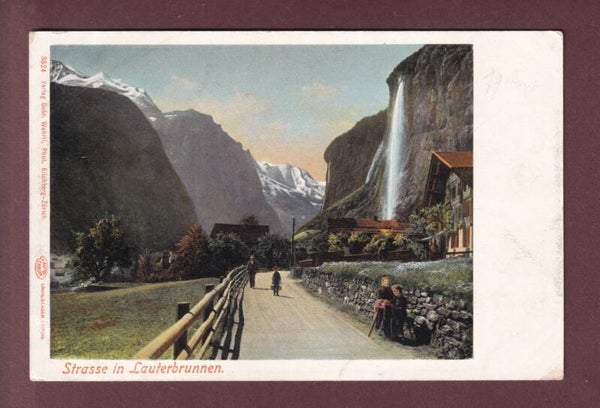 Strasse in LAUTERBRUNNEN - Leute - Staubbach