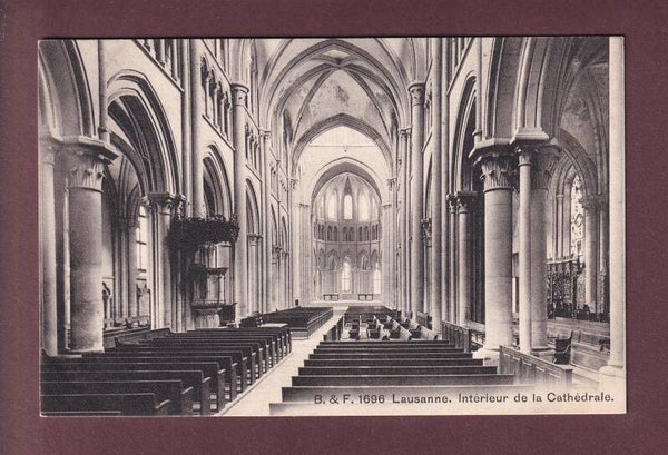 LAUSANNE - Intérieur de la Cathédrale