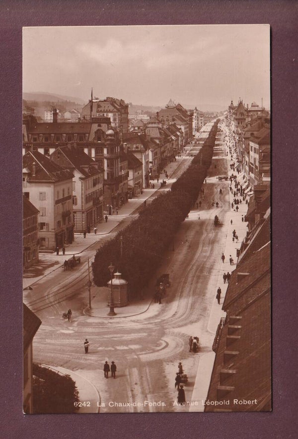 LA CHAUX-DE-FONDS - Avenue Léopold Robert