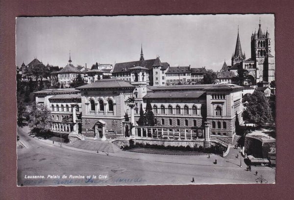 LAUSANNE Palais de Rumine et la Cité