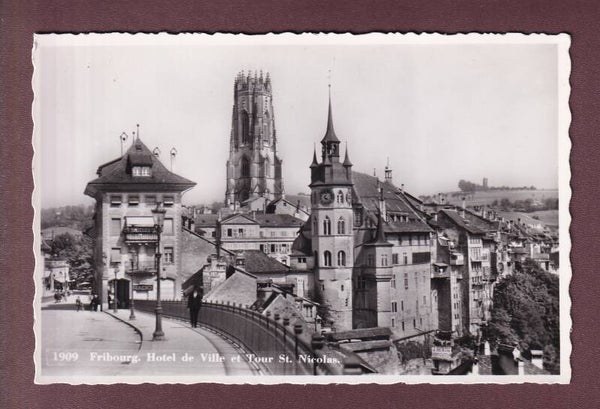 FRIBOURG - Hôtel de Ville et Tour St. Nicolas