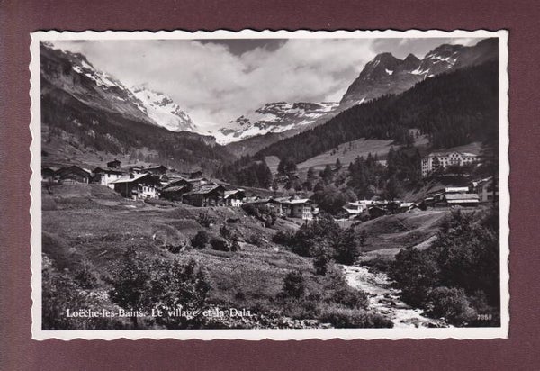 LOECHE-LES-BAINS - Le village et la Dala - 1943