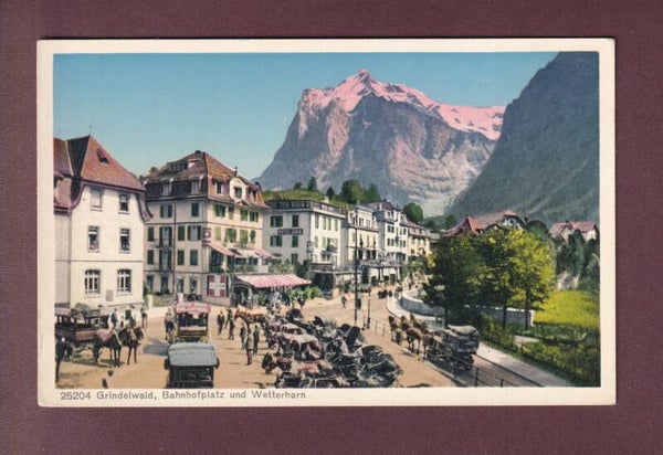 GRINDELWALD - Bahnhofplatz - Wetterhorn