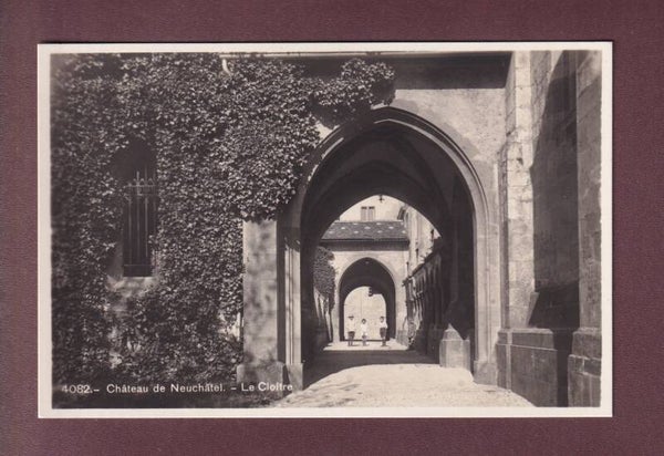 NEUCHÂTEL - Cloître du Château