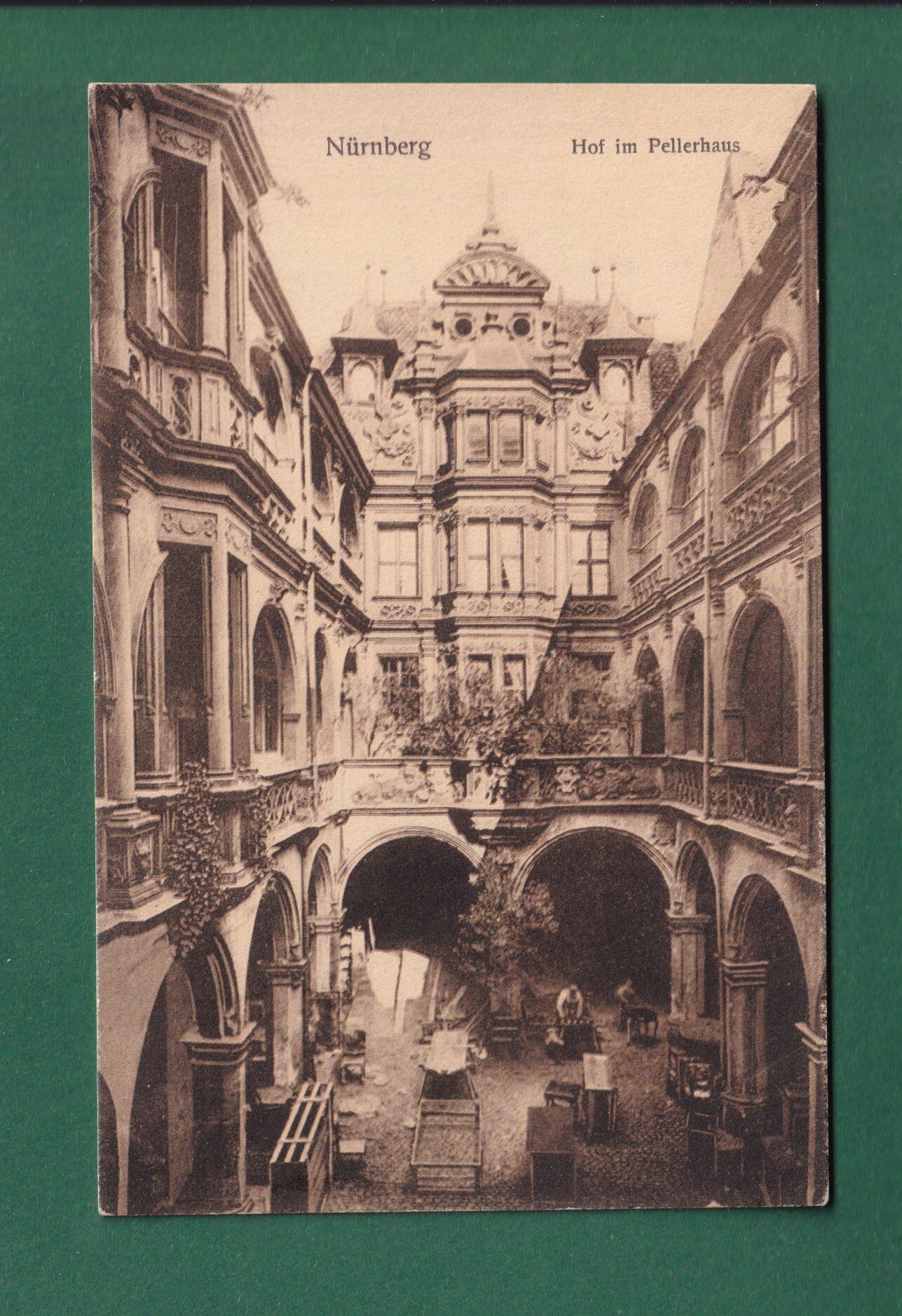 NÜRNBERG - Hof im Pellerhaus - 1912