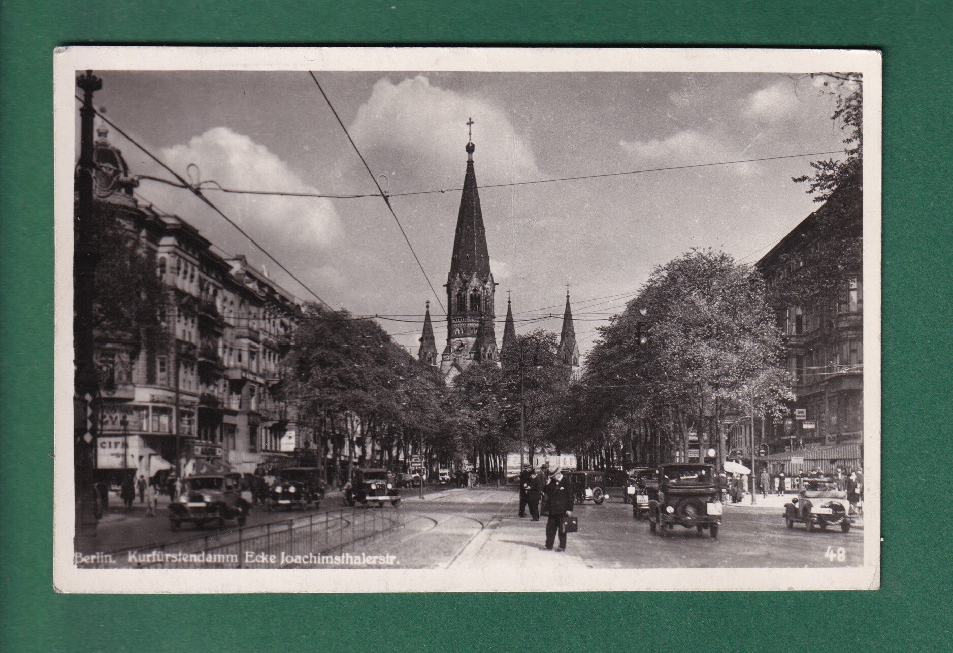 BERLIN - Kurfürstendamm Ecke Joachimsthalerstrasse