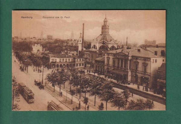HAMBURG - Panorama von St. Pauli - Tram